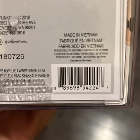 Mint condition Toy Tokyo exclusive metallic ship in a clear case protector - Picture 6 of 6